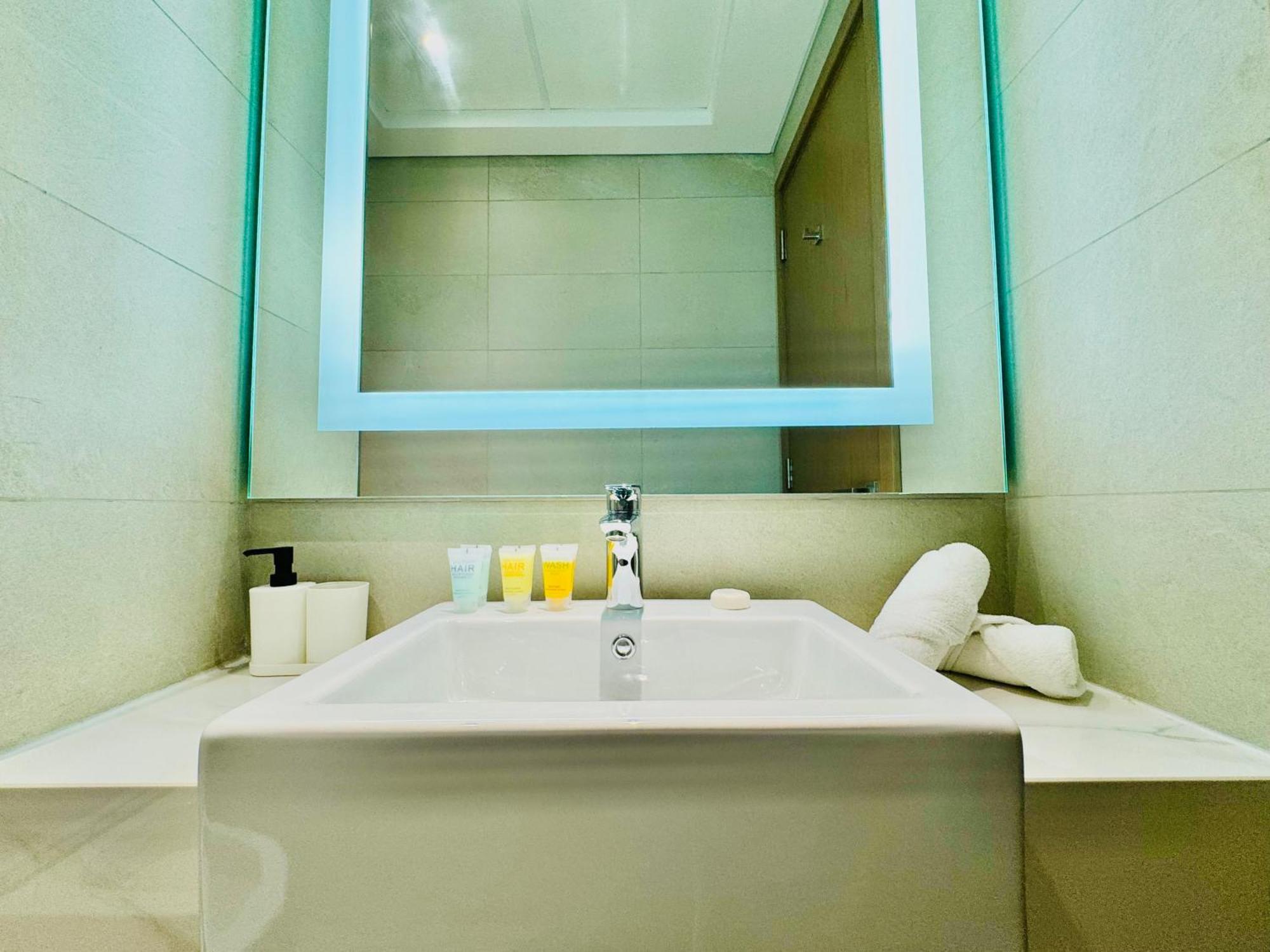 Apartment Venduras - Skyline View Farhad Azizi Al Jaddaf *